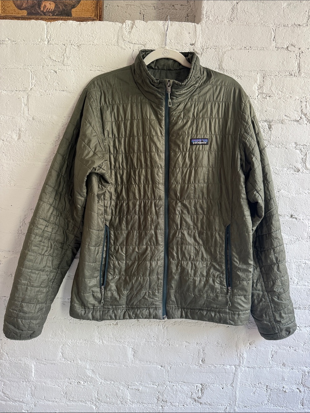 Patagonia Men’s Nano Puff Down Jacket in Olive Green, size M - Picture 2 of 7